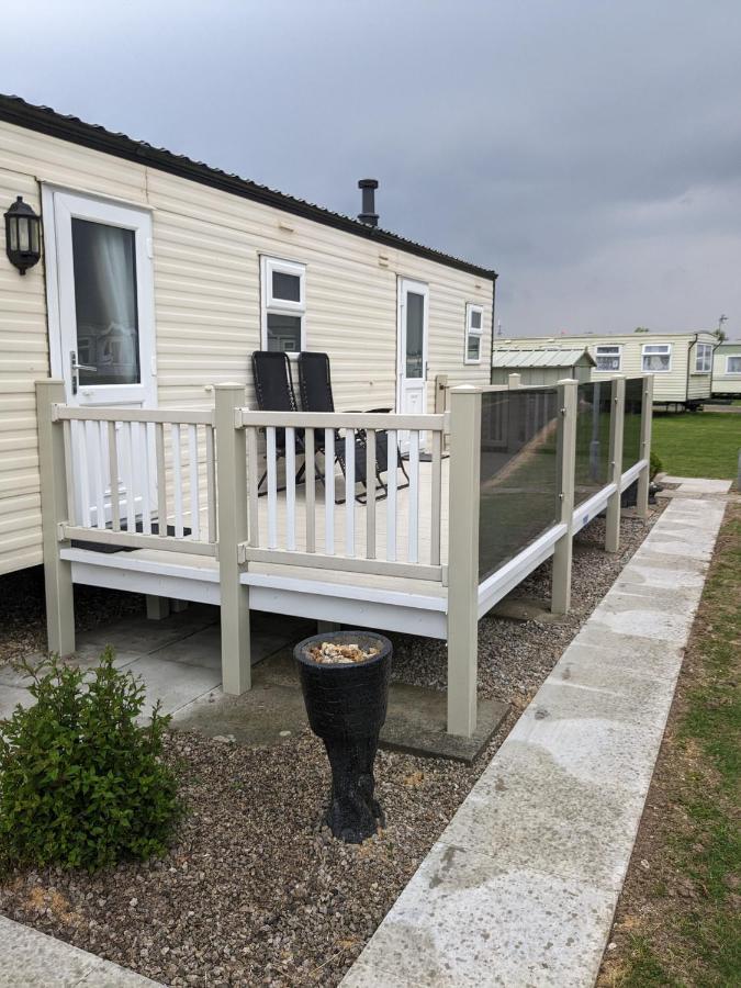 Дом отдыха E16 Millfields 6 Berth Caravan Max 4 Adults Bob Family's Only And Lead Person Must Be Over 30